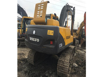Pelle sur pneus VOLVO EC210BLC