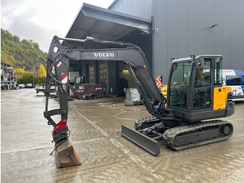 Mini pelle VOLVO EC55C
