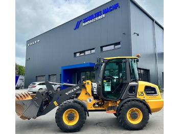 Chargeuse sur pneus VOLVO L25