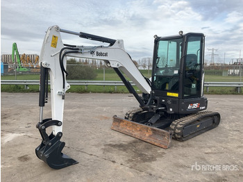 Pelle sur chenille BOBCAT E35