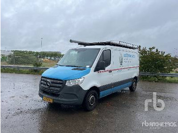 Camion fourgon MERCEDES-BENZ