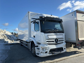 Camion fourgon MERCEDES-BENZ Actros