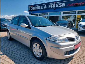 Berline RENAULT
