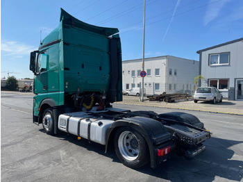 Tracteur routier Mercedes-Benz Actros 1843 4x2 MEGA/Standheizung/ACC/2xTank/EU6: photos 4
