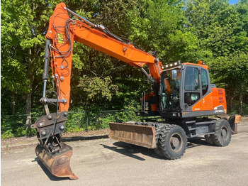 Pelle sur pneus DOOSAN DX165W