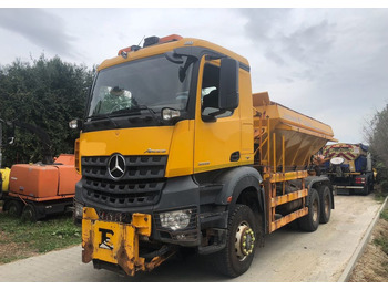 Mercedes-Benz Arocs 3333 6x6 piaskarka solarka econ pług schmidt — crédit-bail Mercedes-Benz Arocs 3333 6x6 piaskarka solarka econ pług schmidt: photos 2