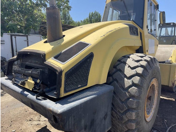 Compacteur à pieds de mouton/ Monocylindre Bomag 226-4: photos 2