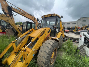 Tractopelle JCB 4CX
