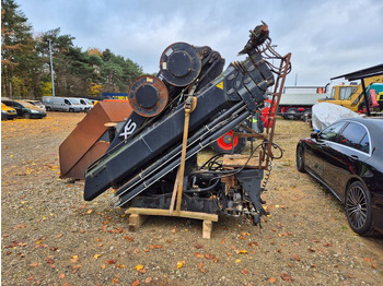 Grue auxiliaire HIAB