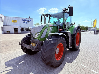 Tracteur agricole FENDT 720 Vario