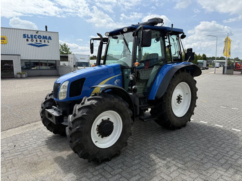 Tracteur agricole NEW HOLLAND T5000
