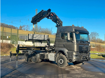 Camion grue MAN TGS