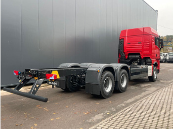 Châssis cabine MAN TGX 33.510 6X4 BL: photos 3