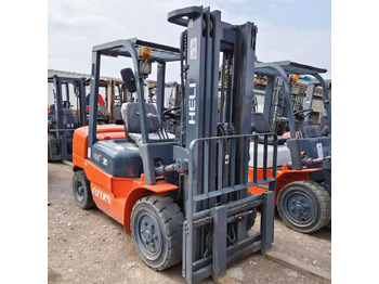 Chariot élévateur diesel HELI