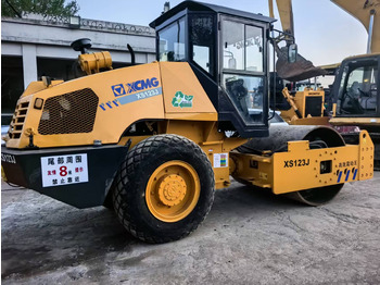 Compacteur à pieds de mouton/ Monocylindre XCMG XS123J: photos 2 Compacteur à pieds de mouton/ Monocylindre XCMG XS123J: photos 2
