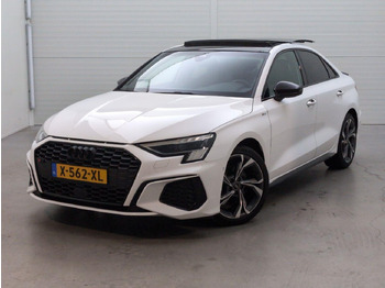 Berline AUDI