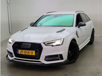 Voiture AUDI