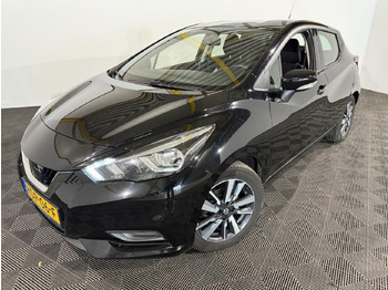 Voiture à hayon NISSAN