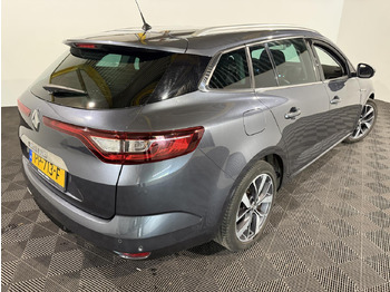 Voiture RENAULT