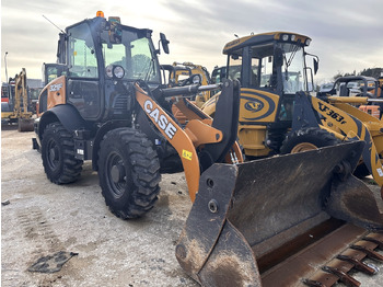 Chargeuse sur pneus CASE