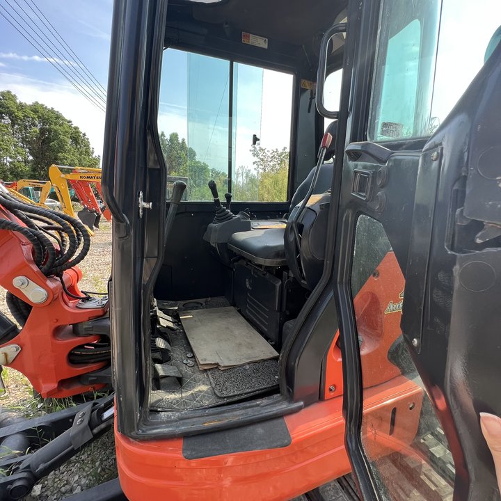 Mini pelle KUBOTA KX155: photos 5