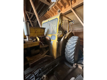 Tracteur agricole VOLVO
