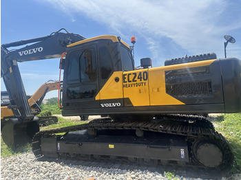 Pelle sur chenille VOLVO EC240