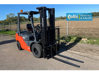 Chariot élévateur diesel TOYOTA FDF 25
