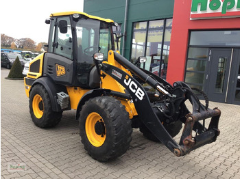 Chargeuse sur pneus JCB 409