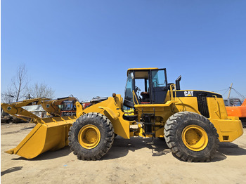 Chargeuse sur pneus CATERPILLAR 966G