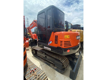 Mini pelle DOOSAN DH55