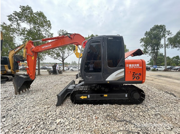 Pelle sur chenille HITACHI ZX70