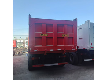 SINOTRUK HOWO 8x4 — crédit-bail SINOTRUK HOWO 8x4: photos 3