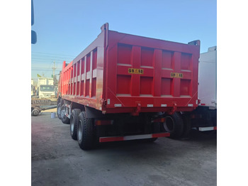 SINOTRUK HOWO 8x4 — crédit-bail SINOTRUK HOWO 8x4: photos 4