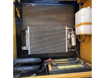 Pelle sur chenille XCMG XE215DA