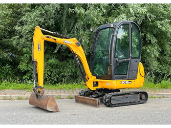 Mini pelle JCB 8018