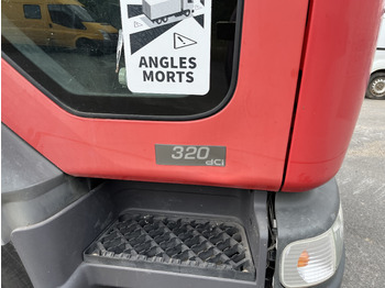 Camion à rideaux coulissants RENAULT Premium 320dci 6x2 plsc: photos 4 Camion à rideaux coulissants RENAULT Premium 320dci 6x2 plsc: photos 4