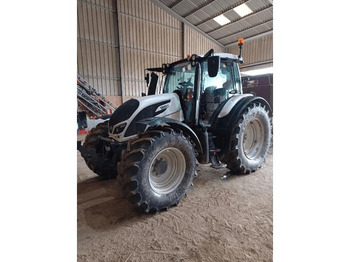 Tracteur agricole VALTRA N174