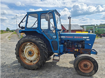Tracteur agricole FORD 5000 traktori alkuperäiskuntoinen, Hara hytillä ja paljon hydrauliikkaa, katso video!: photos 4