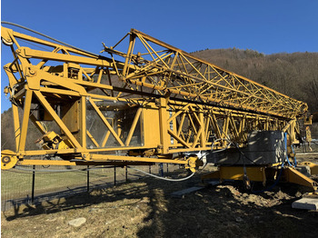Grue à tour LIEBHERR