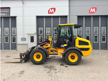 Chargeuse sur pneus JCB 409