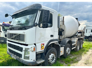 Camion malaxeur VOLVO FM