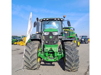Tracteur agricole JOHN DEERE 6215R