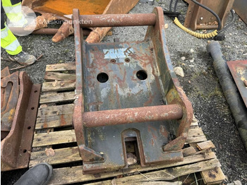 Attache rapide pour Engins de chantier Adapterfäste S70 - B30: photos 2