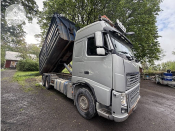 Camion ampliroll VOLVO FH16 660