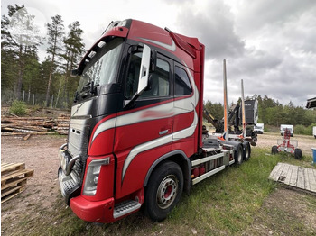 Camion grumier VOLVO FH16 750