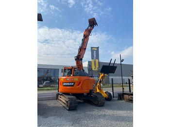 Pelle sur chenille DOOSAN DX140LCR-5