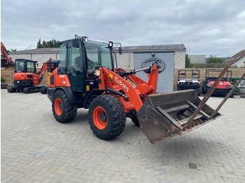 Chargeuse sur pneus Kubota R 070: photos 5