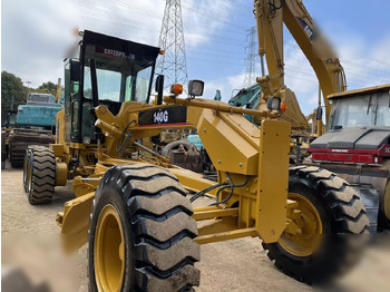 Niveleuse CATERPILLAR 140G