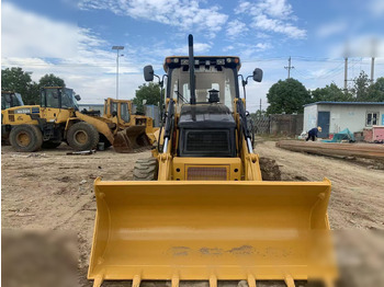 Tractopelle CATERPILLAR 420F